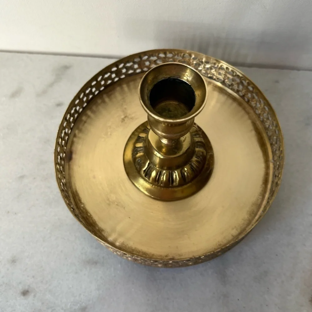 Vintage filigree candleholder with tray and feet